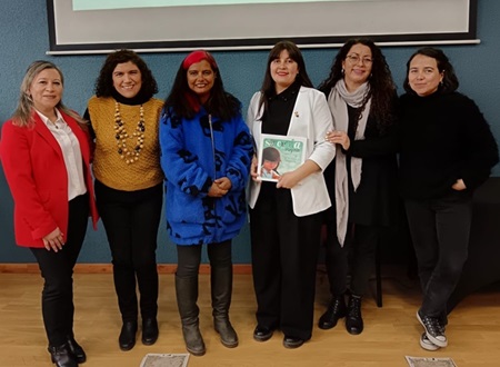 Presentación de cuento infantil 'La Súper Niña de las Mariposas', una obra artística de académica UGM Alejandra Santana